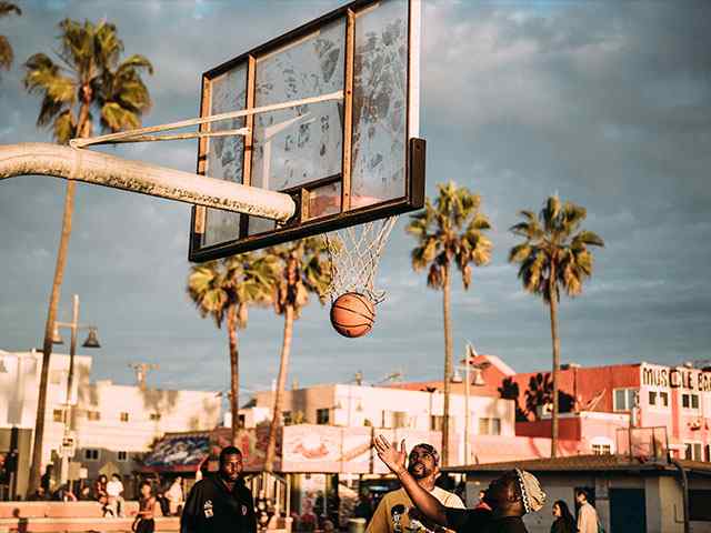 http://www.basketballjamaica.org.jm/wp-content/uploads/2017/10/inner_classes_04.jpg